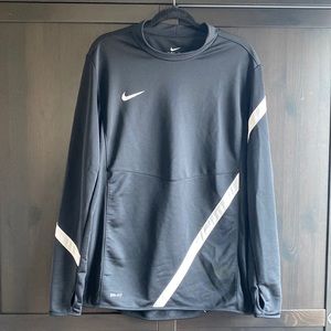 Nike Dri Fit Long Sleve - Large